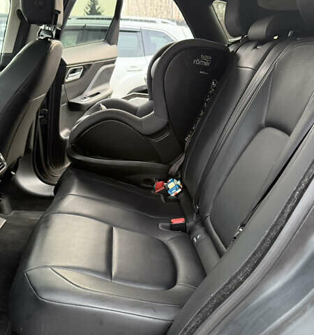 Синій Ягуар Ф-Пейс, об'ємом двигуна 2 л та пробігом 116 тис. км за 29000 $, фото 8 на Automoto.ua