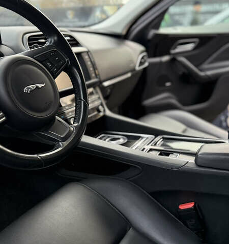 Синій Ягуар Ф-Пейс, об'ємом двигуна 2 л та пробігом 116 тис. км за 29000 $, фото 16 на Automoto.ua