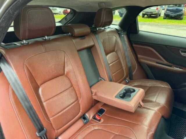 Синій Ягуар Ф-Пейс, об'ємом двигуна 3 л та пробігом 50 тис. км за 5600 $, фото 10 на Automoto.ua