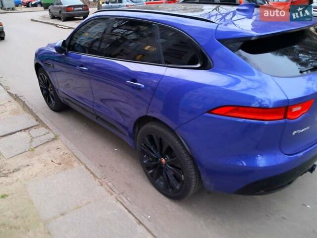 Синий Ягуар Ф-Пейс, объемом двигателя 3 л и пробегом 116 тыс. км за 24900 $, фото 2 на Automoto.ua