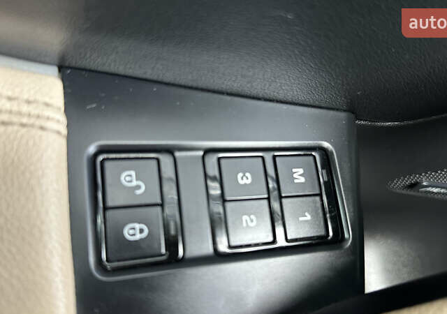 Ягуар Ф-Пейс 2018 у Дубно на Automoto.ua Синій Ягуар Ф-Пейс, об'ємом двигуна 2 л та пробігом 140 тис. км за 16999 $, фото 42 на Automoto.ua