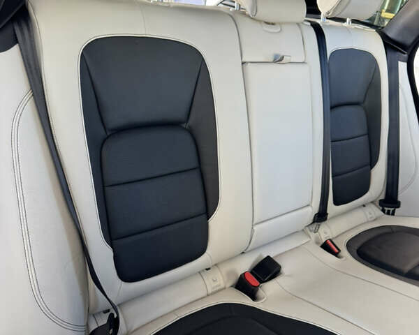 Синій Ягуар Ф-Пейс, об'ємом двигуна 3 л та пробігом 69 тис. км за 29000 $, фото 29 на Automoto.ua