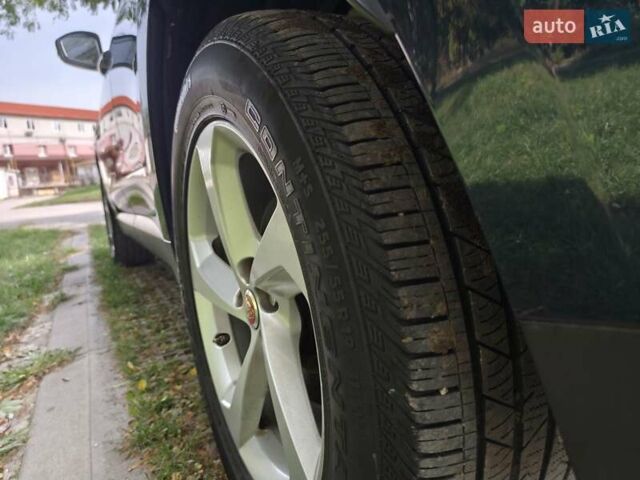 Синій Ягуар Ф-Пейс, об'ємом двигуна 2 л та пробігом 88 тис. км за 17850 $, фото 26 на Automoto.ua