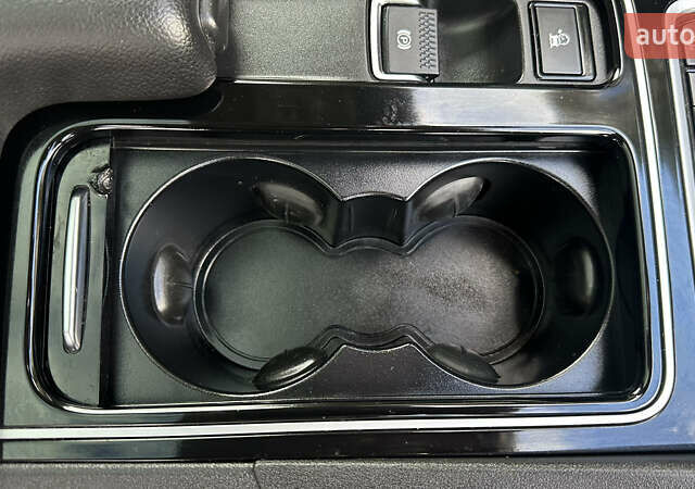 Ягуар Ф-Пейс 2018 у Дубно на Automoto.ua Синій Ягуар Ф-Пейс, об'ємом двигуна 2 л та пробігом 140 тис. км за 16999 $, фото 30 на Automoto.ua