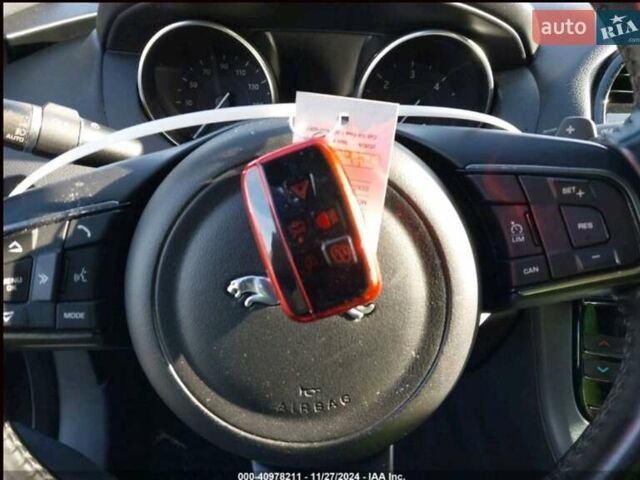 Синий Ягуар Ф-Пейс, объемом двигателя 2 л и пробегом 136 тыс. км за 25400 $, фото 12 на Automoto.ua