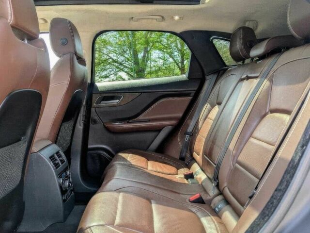 Ягуар Ф-Пейс 2018 у Кривому Розі на Automoto.ua Синій Ягуар Ф-Пейс, об'ємом двигуна 3 л та пробігом 45 тис. км за 7800 $, фото 9 на Automoto.ua