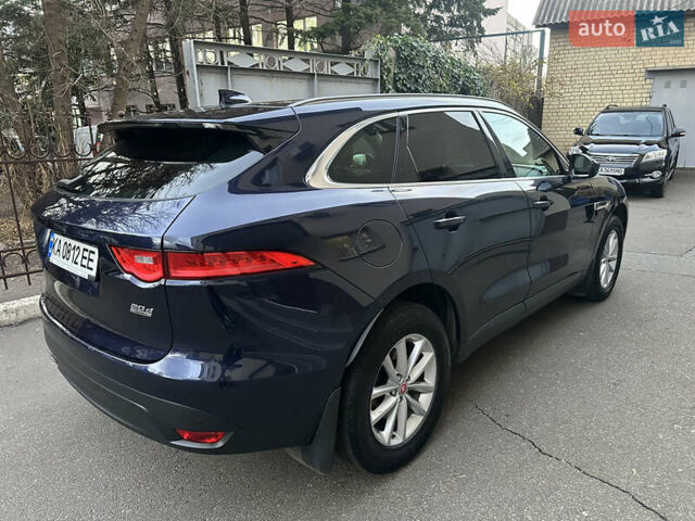 Синий Ягуар Ф-Пейс, объемом двигателя 2 л и пробегом 55 тыс. км за 26500 $, фото 3 на Automoto.ua