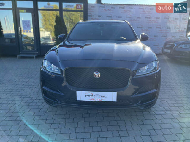 Синий Ягуар Ф-Пейс, объемом двигателя 2 л и пробегом 88 тыс. км за 17800 $, фото 1 на Automoto.ua