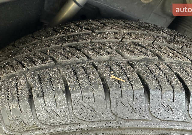 Ягуар Ф-Пейс 2018 у Дубно на Automoto.ua Синій Ягуар Ф-Пейс, об'ємом двигуна 2 л та пробігом 140 тис. км за 16999 $, фото 21 на Automoto.ua