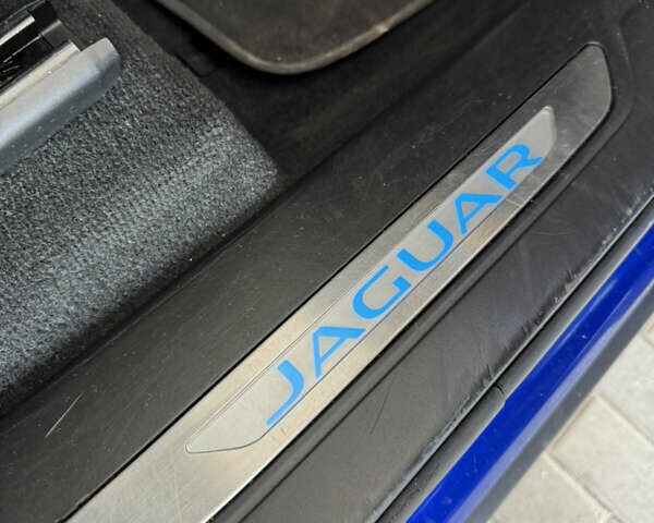 Синій Ягуар Ф-Пейс, об'ємом двигуна 3 л та пробігом 69 тис. км за 29000 $, фото 36 на Automoto.ua