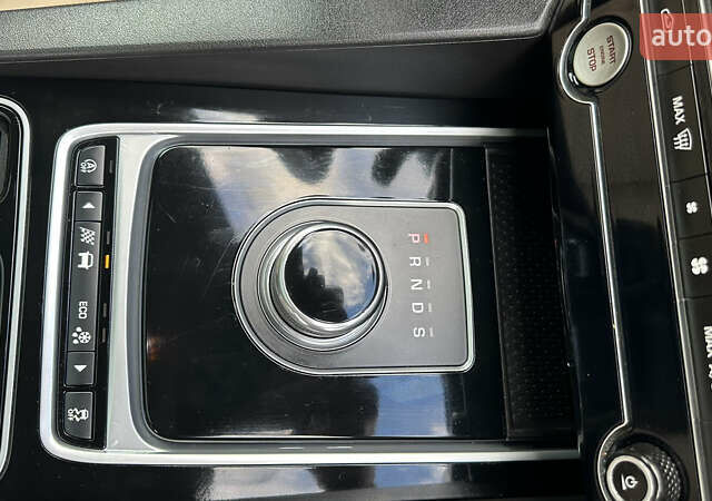 Ягуар Ф-Пейс 2018 у Дубно на Automoto.ua Синій Ягуар Ф-Пейс, об'ємом двигуна 2 л та пробігом 140 тис. км за 16999 $, фото 28 на Automoto.ua