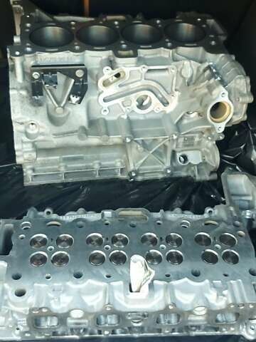 Синий Ягуар Ф-Пейс, объемом двигателя 2 л и пробегом 136 тыс. км за 25400 $, фото 3 на Automoto.ua