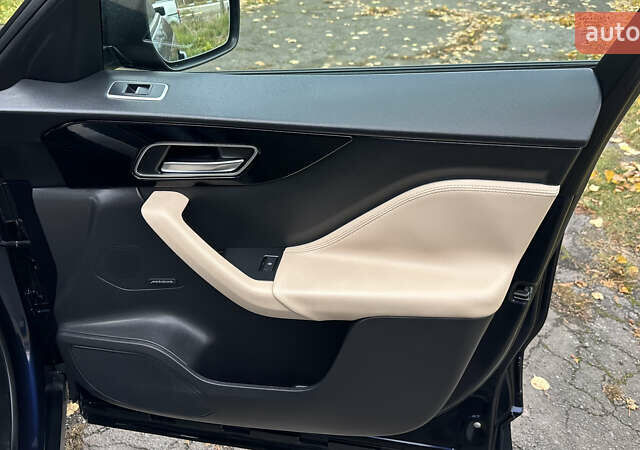 Ягуар Ф-Пейс 2018 у Дубно на Automoto.ua Синій Ягуар Ф-Пейс, об'ємом двигуна 2 л та пробігом 140 тис. км за 16999 $, фото 22 на Automoto.ua