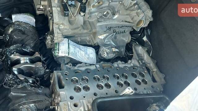 Синий Ягуар Ф-Пейс, объемом двигателя 2 л и пробегом 136 тыс. км за 25400 $, фото 7 на Automoto.ua