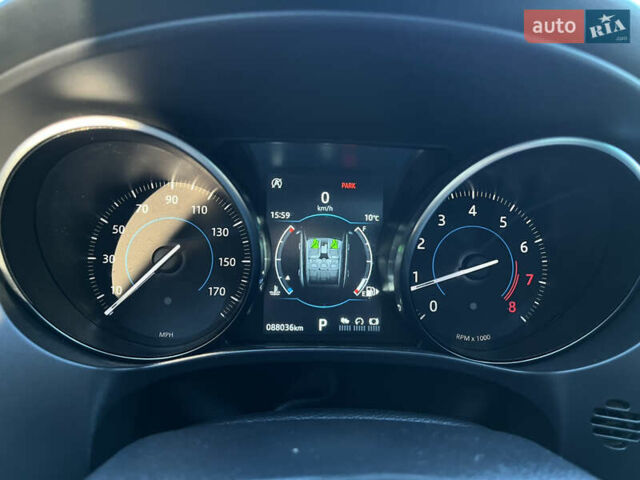 Синий Ягуар Ф-Пейс, объемом двигателя 2 л и пробегом 88 тыс. км за 17800 $, фото 29 на Automoto.ua