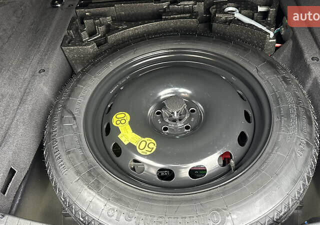 Ягуар Ф-Пейс 2018 у Дубно на Automoto.ua Синій Ягуар Ф-Пейс, об'ємом двигуна 2 л та пробігом 140 тис. км за 16999 $, фото 17 на Automoto.ua