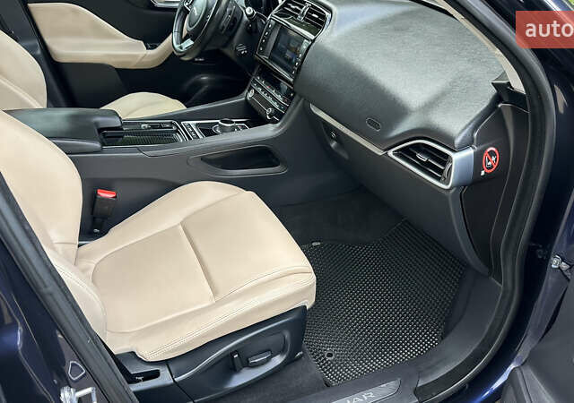 Ягуар Ф-Пейс 2018 у Дубно на Automoto.ua Синій Ягуар Ф-Пейс, об'ємом двигуна 2 л та пробігом 140 тис. км за 16999 $, фото 23 на Automoto.ua