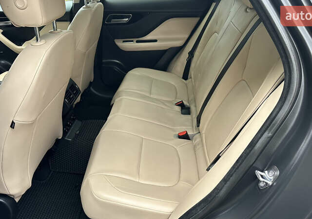 Ягуар Ф-Пейс 2018 у Дубно на Automoto.ua Синій Ягуар Ф-Пейс, об'ємом двигуна 2 л та пробігом 140 тис. км за 16999 $, фото 13 на Automoto.ua