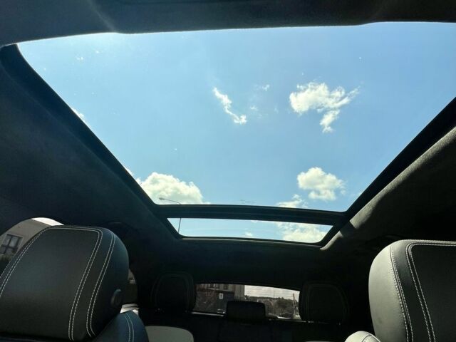 Ягуар Ф-Пейс 2019 у Рівному на Automoto.ua Синій Ягуар Ф-Пейс, об'ємом двигуна 2 л та пробігом 100 тис. км за 23999 $, фото 7 на Automoto.ua