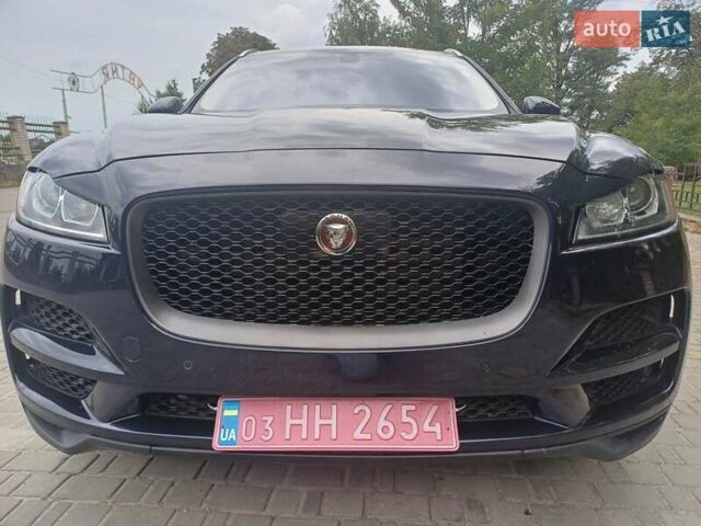 Синий Ягуар Ф-Пейс, объемом двигателя 2 л и пробегом 76 тыс. км за 22300 $, фото 2 на Automoto.ua
