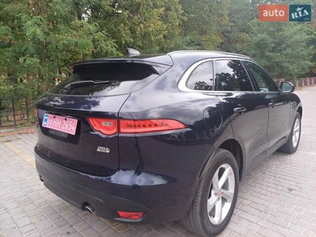 Синий Ягуар Ф-Пейс, объемом двигателя 2 л и пробегом 76 тыс. км за 22300 $, фото 6 на Automoto.ua