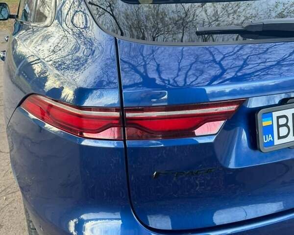 Синій Ягуар Ф-Пейс, об'ємом двигуна 2 л та пробігом 61 тис. км за 32000 $, фото 6 на Automoto.ua
