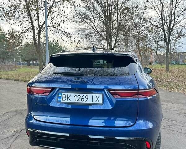 Синій Ягуар Ф-Пейс, об'ємом двигуна 2 л та пробігом 61 тис. км за 32000 $, фото 7 на Automoto.ua