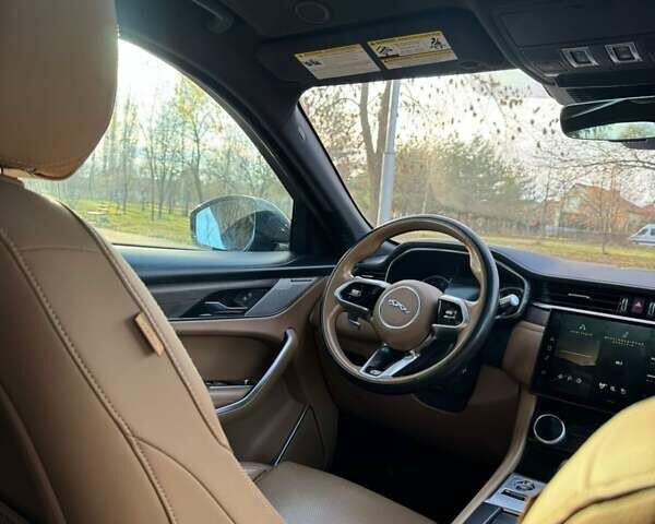 Синій Ягуар Ф-Пейс, об'ємом двигуна 2 л та пробігом 61 тис. км за 32000 $, фото 16 на Automoto.ua