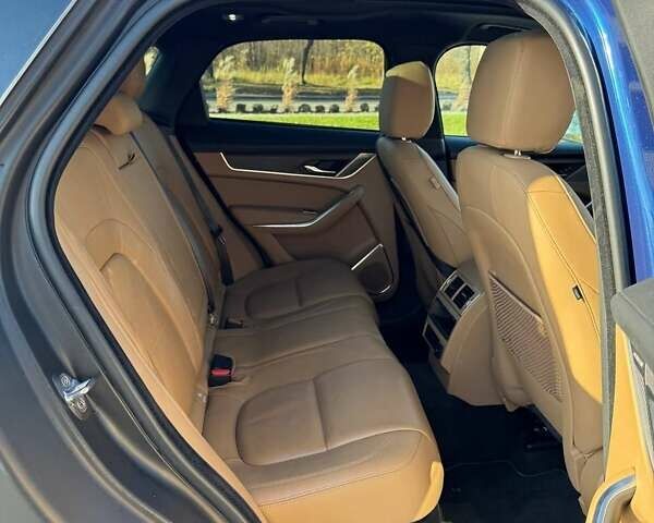 Синий Ягуар Ф-Пейс, объемом двигателя 2 л и пробегом 60 тыс. км за 32000 $, фото 22 на Automoto.ua
