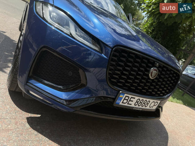 Синій Ягуар Ф-Пейс, об'ємом двигуна 3 л та пробігом 42 тис. км за 58800 $, фото 4 на Automoto.ua
