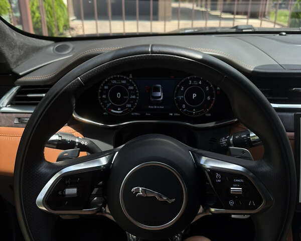 Синій Ягуар Ф-Пейс, об'ємом двигуна 3 л та пробігом 42 тис. км за 58800 $, фото 29 на Automoto.ua