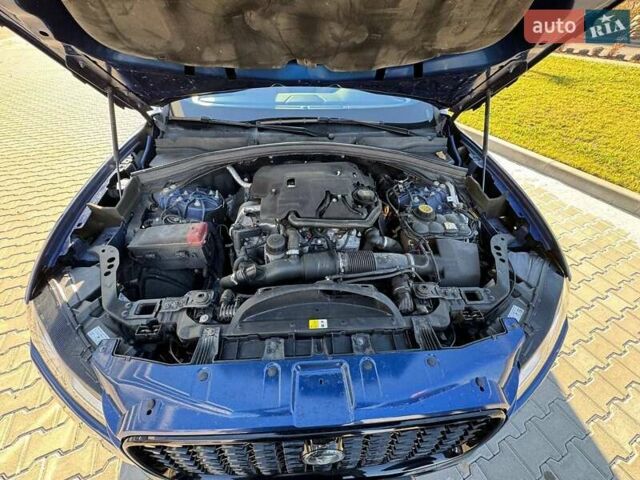 Синій Ягуар Ф-Пейс, об'ємом двигуна 2 л та пробігом 61 тис. км за 32000 $, фото 38 на Automoto.ua