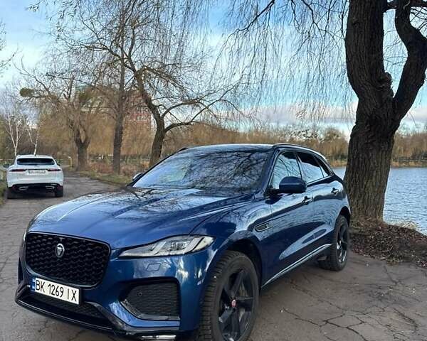 Синій Ягуар Ф-Пейс, об'ємом двигуна 2 л та пробігом 61 тис. км за 32000 $, фото 2 на Automoto.ua