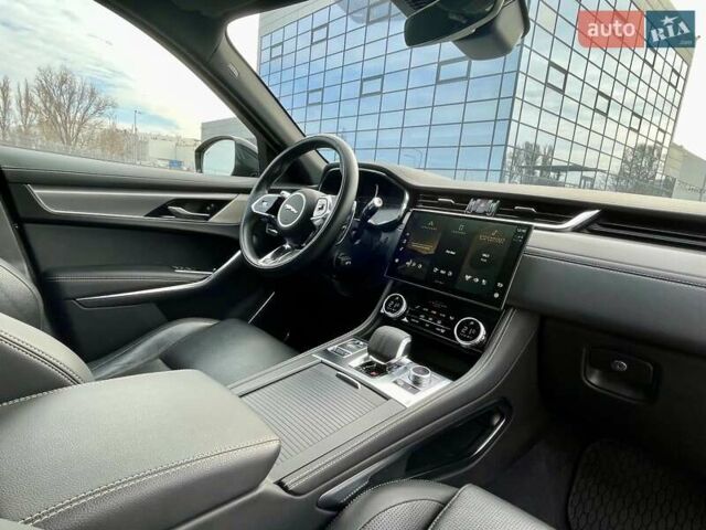 Синий Ягуар Ф-Пейс, объемом двигателя 2 л и пробегом 48 тыс. км за 44500 $, фото 14 на Automoto.ua
