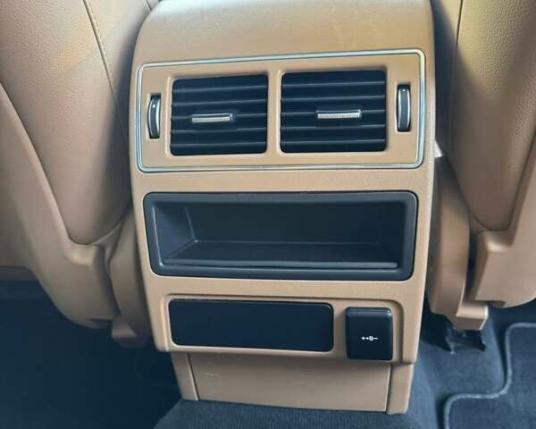 Синій Ягуар Ф-Пейс, об'ємом двигуна 2 л та пробігом 61 тис. км за 32000 $, фото 24 на Automoto.ua