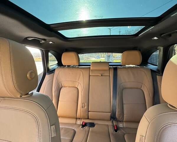 Синий Ягуар Ф-Пейс, объемом двигателя 2 л и пробегом 60 тыс. км за 32000 $, фото 19 на Automoto.ua