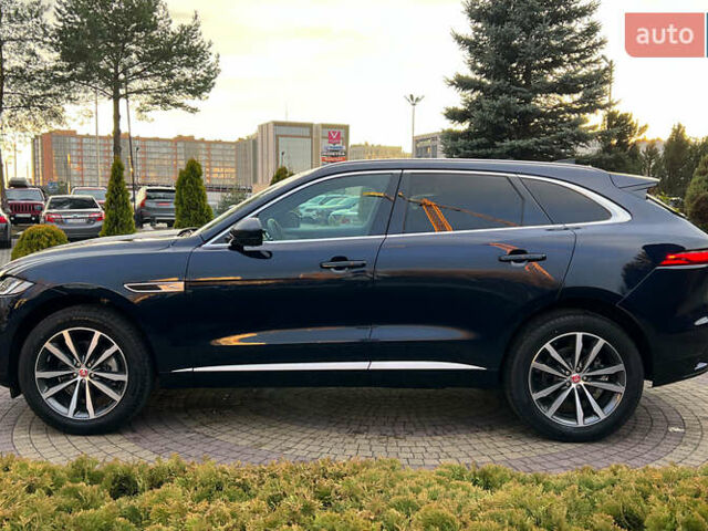 Синий Ягуар Ф-Пейс, объемом двигателя 2 л и пробегом 5 тыс. км за 48999 $, фото 3 на Automoto.ua