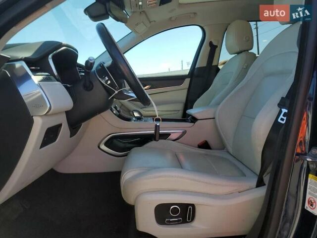 Синий Ягуар Ф-Пейс, объемом двигателя 2 л и пробегом 25 тыс. км за 12050 $, фото 6 на Automoto.ua