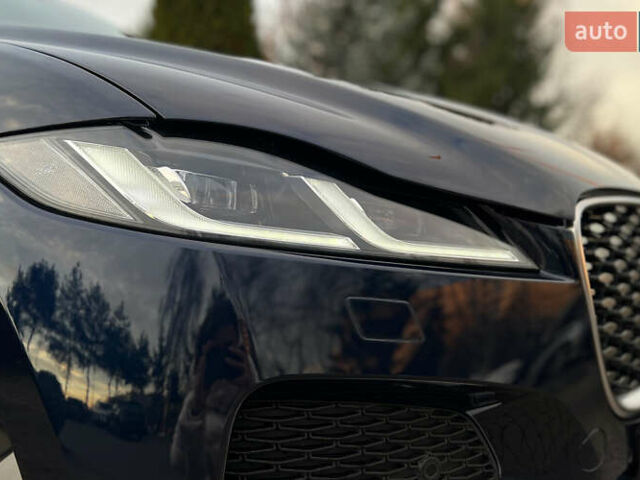 Синий Ягуар Ф-Пейс, объемом двигателя 2 л и пробегом 5 тыс. км за 48999 $, фото 26 на Automoto.ua