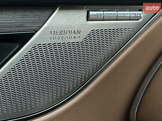 Синий Ягуар Ф-Пейс, объемом двигателя 2 л и пробегом 5 тыс. км за 48999 $, фото 20 на Automoto.ua