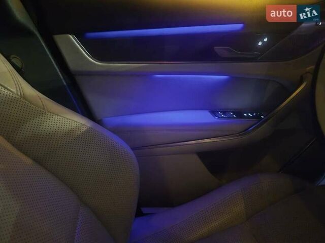 Ягуар Ф-Пейс 2022 в Киеве на Automoto.ua Синий Ягуар Ф-Пейс, объемом двигателя 2 л и пробегом 39 тыс. км за 44500 $, фото 13 на Automoto.ua