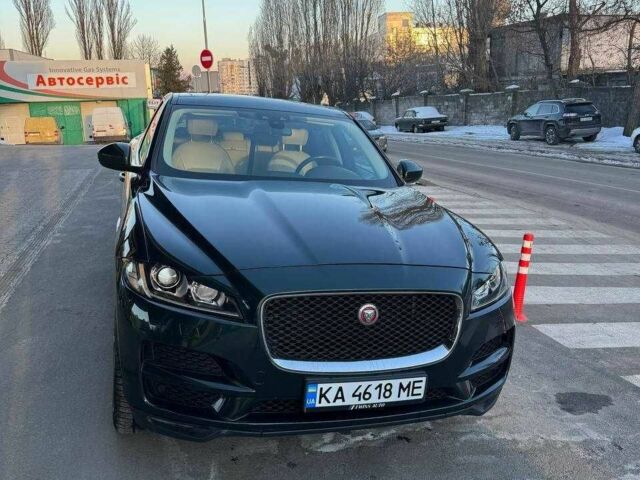 Зелений Ягуар Ф-Пейс, об'ємом двигуна 2 л та пробігом 147 тис. км за 25500 $, фото 3 на Automoto.ua