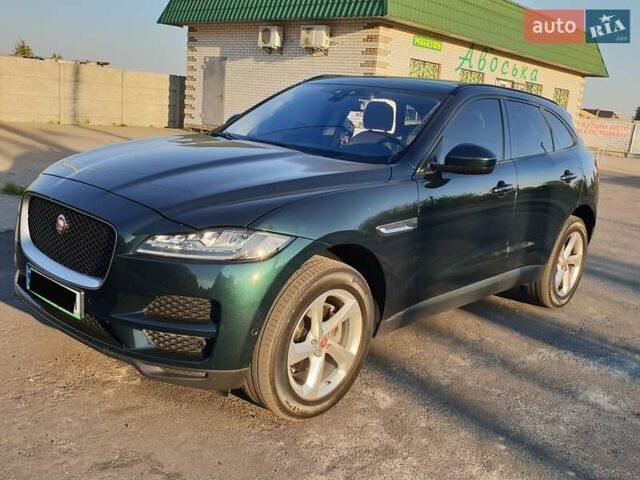 Зеленый Ягуар Ф-Пейс, объемом двигателя 2 л и пробегом 65 тыс. км за 30000 $, фото 3 на Automoto.ua