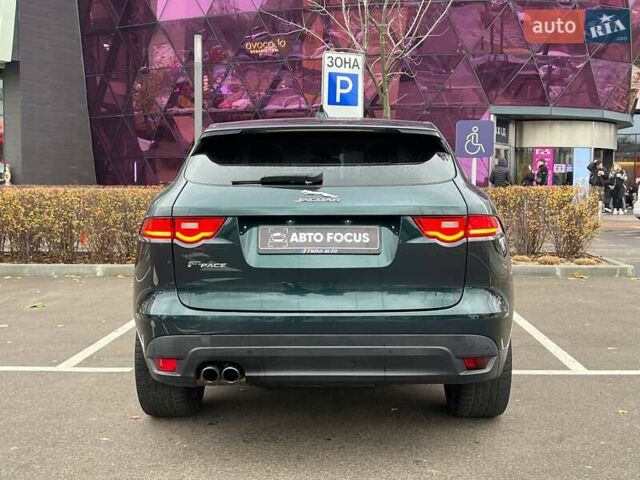 Зеленый Ягуар Ф-Пейс, объемом двигателя 2 л и пробегом 115 тыс. км за 22990 $, фото 6 на Automoto.ua