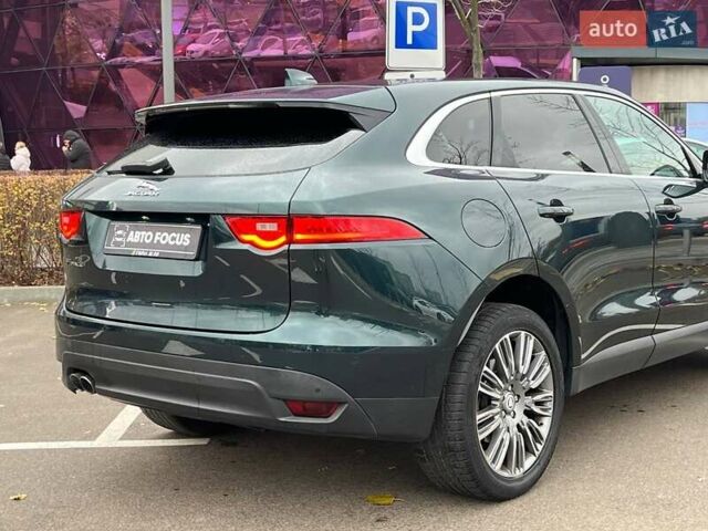 Зеленый Ягуар Ф-Пейс, объемом двигателя 2 л и пробегом 115 тыс. км за 22990 $, фото 8 на Automoto.ua