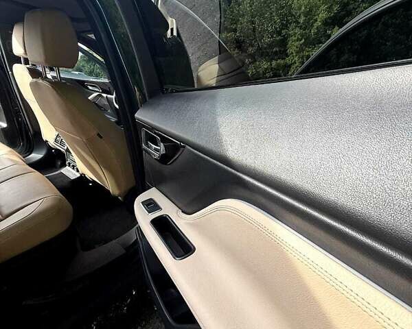 Зелений Ягуар Ф-Пейс, об'ємом двигуна 2 л та пробігом 126 тис. км за 26000 $, фото 20 на Automoto.ua