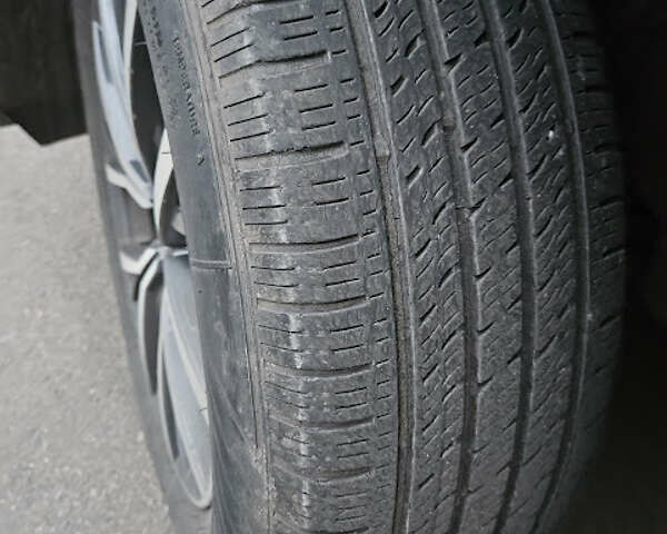 Зелений Ягуар Ф-Пейс, об'ємом двигуна 2 л та пробігом 70 тис. км за 29900 $, фото 2 на Automoto.ua