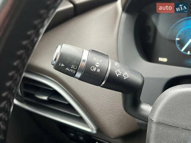 Зеленый Ягуар Ф-Пейс, объемом двигателя 2 л и пробегом 115 тыс. км за 22990 $, фото 19 на Automoto.ua