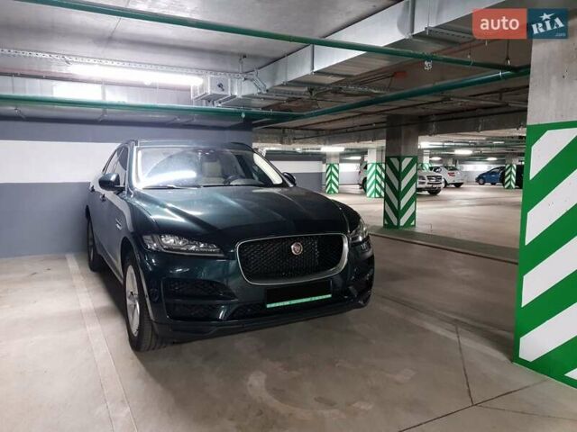 Зеленый Ягуар Ф-Пейс, объемом двигателя 2 л и пробегом 65 тыс. км за 30000 $, фото 7 на Automoto.ua