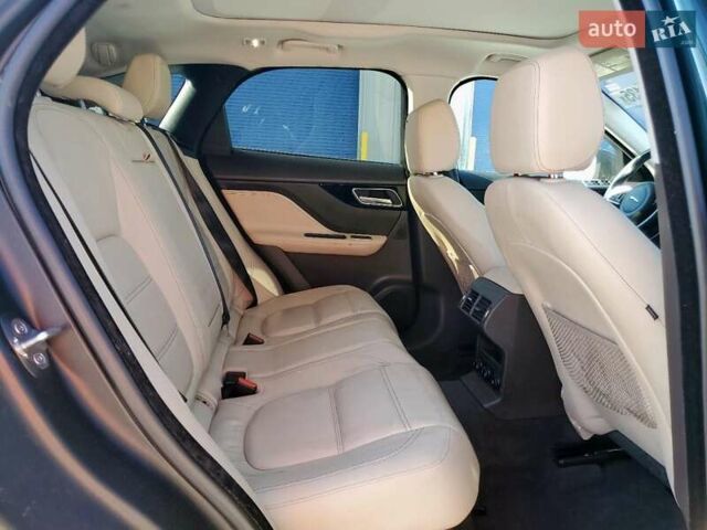 Зеленый Ягуар Ф-Пейс, объемом двигателя 2 л и пробегом 105 тыс. км за 4700 $, фото 10 на Automoto.ua